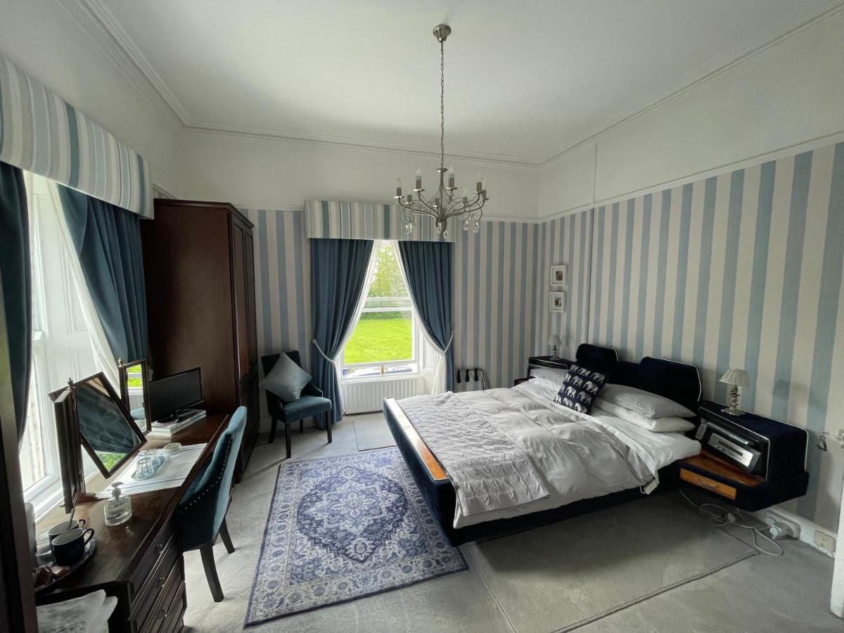 Glenmore House B&B มัลลิงการ์ ภายนอก รูปภาพ