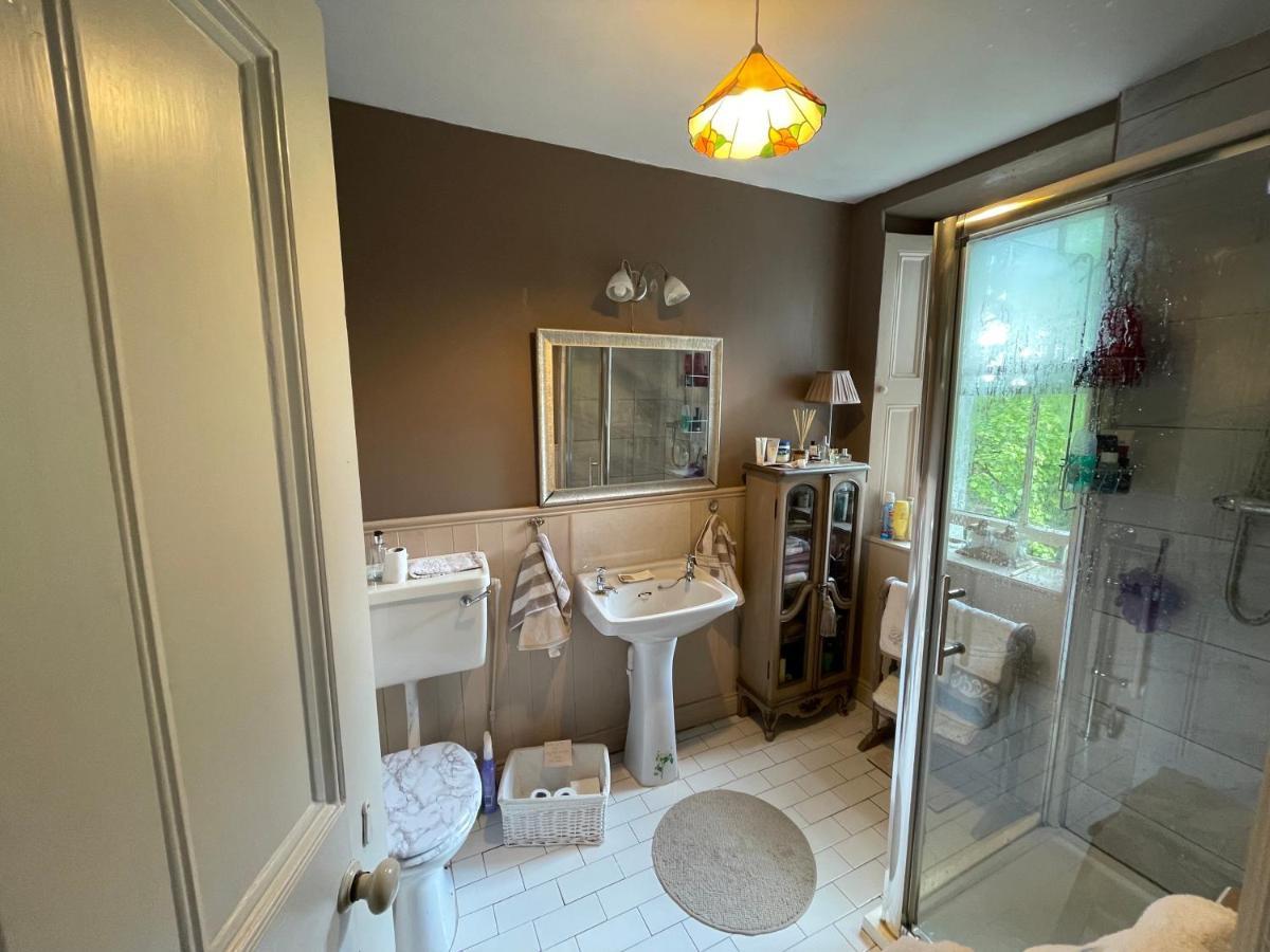 Glenmore House B&B มัลลิงการ์ ภายนอก รูปภาพ